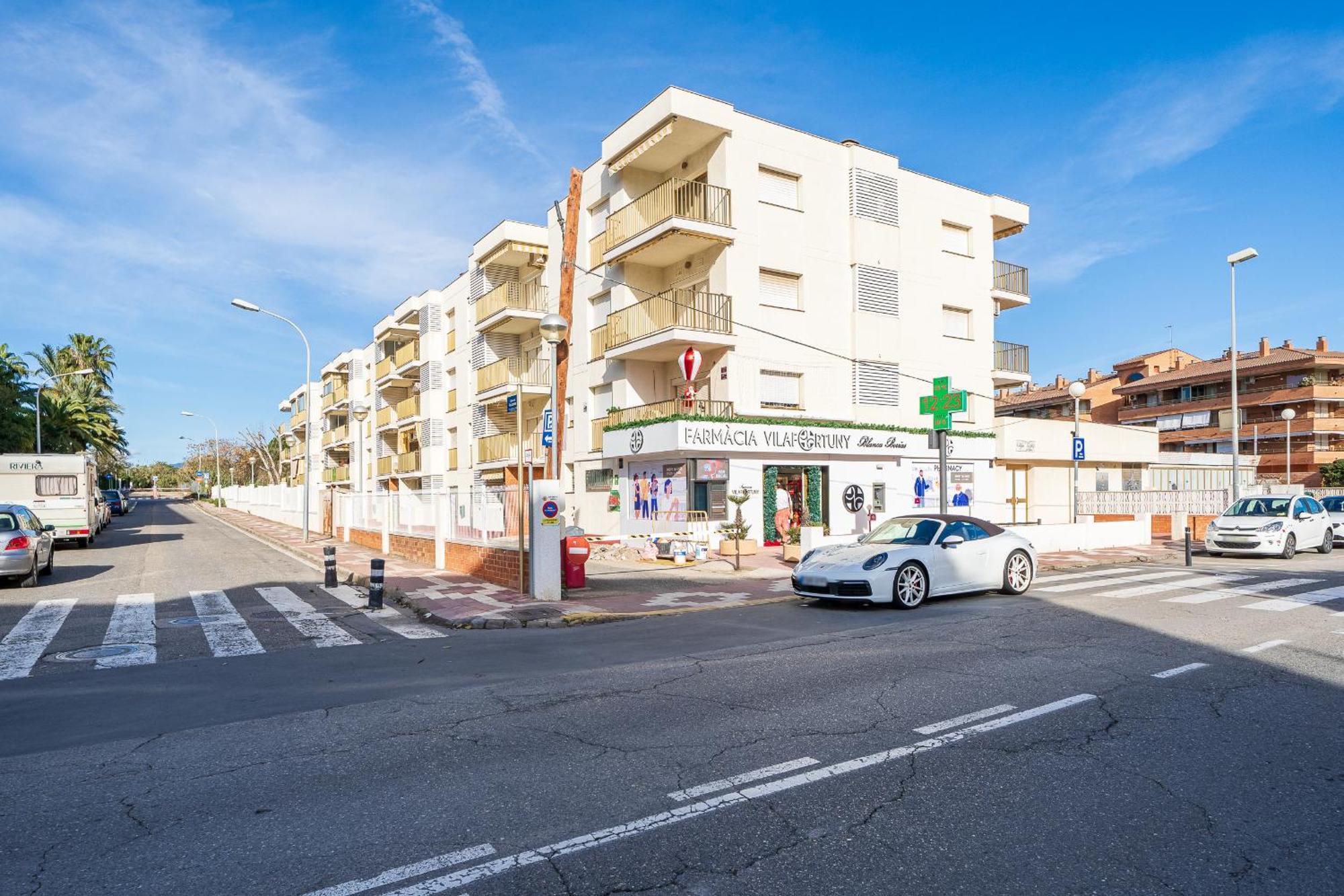 קמברילס Hauzify I Apartaments Reddis מראה חיצוני תמונה